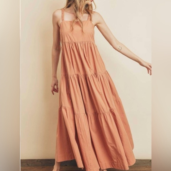 Dress ForumTiered Maxi Dress in Natural Size Medium - Picture 1 of 7